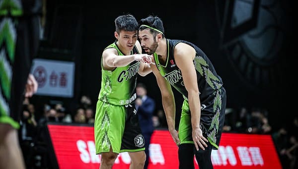 Basketball top5 - 影/努力造就不平凡!埔里國中教練回憶國中時的林俊吉:根本不是打球的料